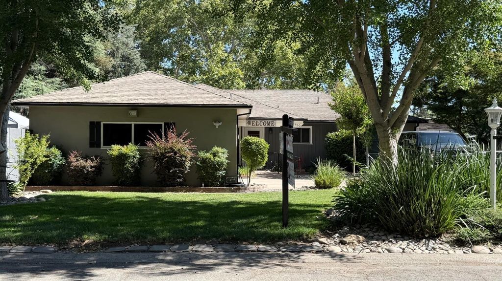 1550 California Ave, Turlock, CA 95380