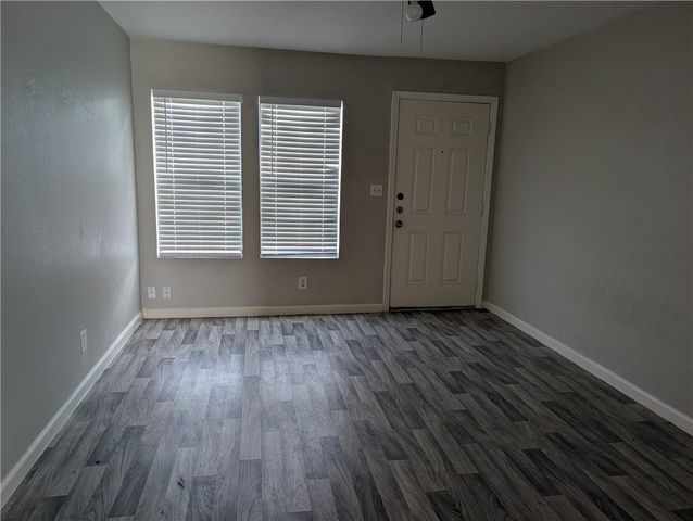 117 Edwards St, Corpus Christi, TX 78404