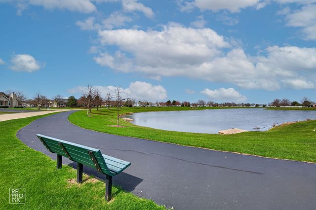 16501 Buckner Pond Way 16501, Crest Hill, IL 60403