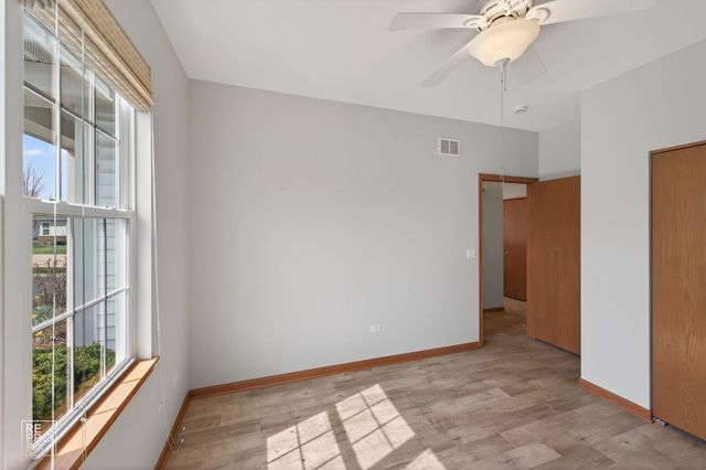16501 Buckner Pond Way 16501, Crest Hill, IL 60403