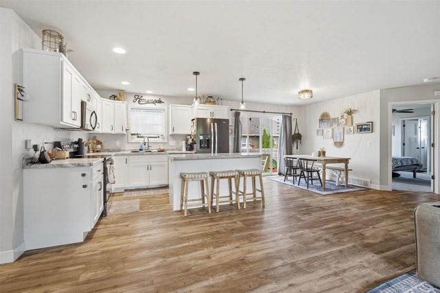 312 N JOHN STREET, Kimberly, WI 54136
