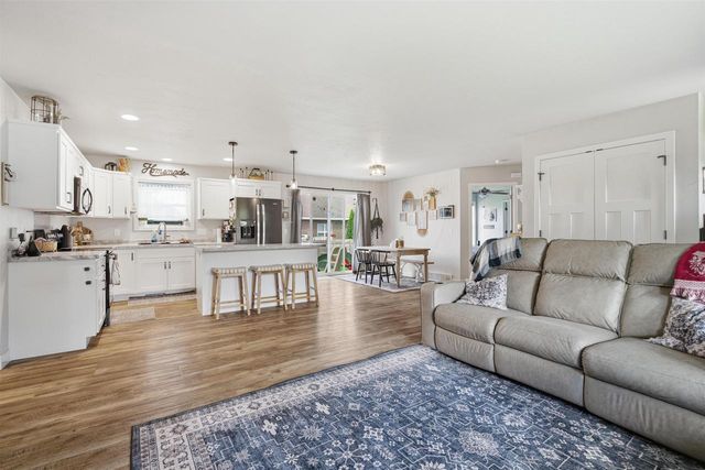 312 N JOHN STREET, Kimberly, WI 54136