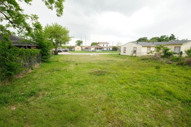 10225 Fairfax Street, Houston, TX 77029