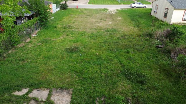 10225 Fairfax Street, Houston, TX 77029
