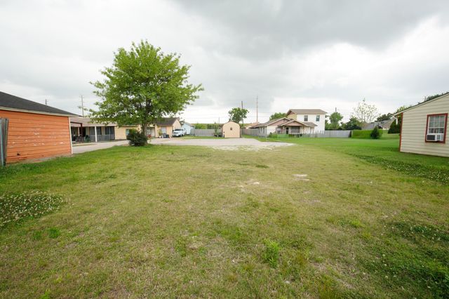 10225 Fairfax Street, Houston, TX 77029