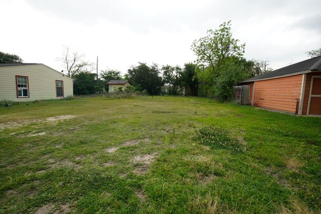 10225 Fairfax Street, Houston, TX 77029