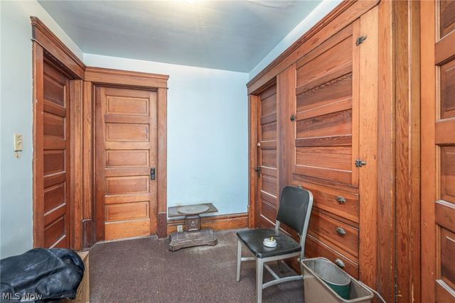 62 N Balch Street, Akron, OH 44303