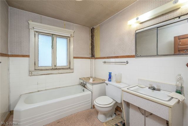 62 N Balch Street, Akron, OH 44303