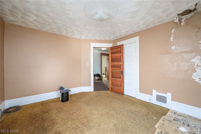 62 N Balch Street, Akron, OH 44303