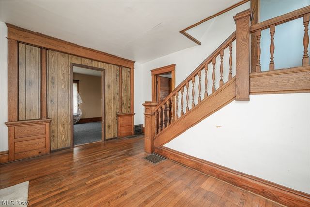 62 N Balch Street, Akron, OH 44303