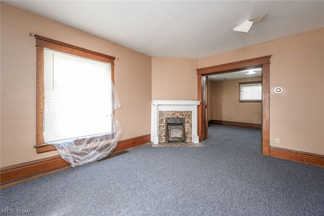 62 N Balch Street, Akron, OH 44303