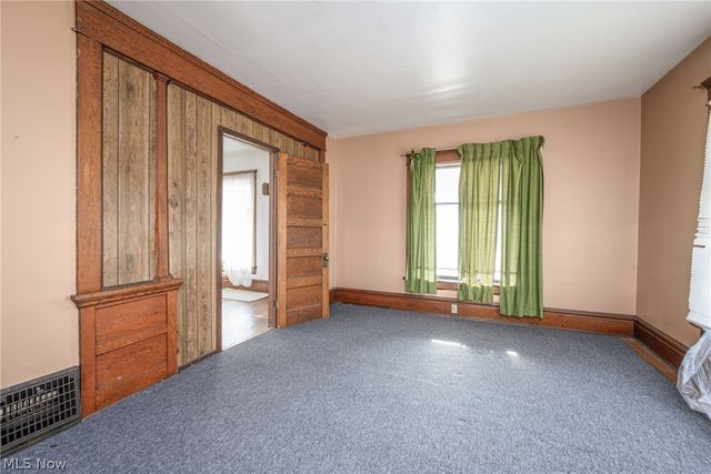 62 N Balch Street, Akron, OH 44303