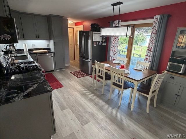 179 Belmont Court East, North Tonawanda, NY 14120