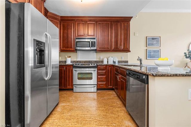 4545 Commerce St Unit 1706, Virginia Beach, VA 23462