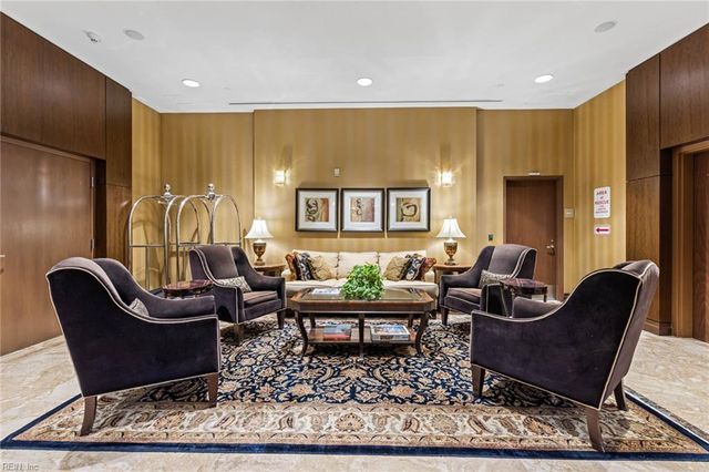 4545 Commerce St Unit 1706, Virginia Beach, VA 23462