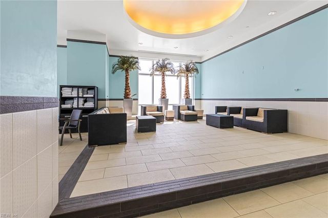 4545 Commerce St Unit 1706, Virginia Beach, VA 23462