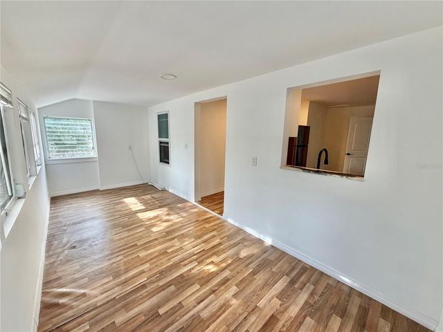 819 11TH STREET N 3, St Petersburg, FL 33705