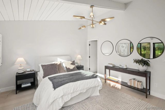 2526 Aster St, San Diego, CA 92109