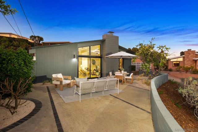 2526 Aster St, San Diego, CA 92109