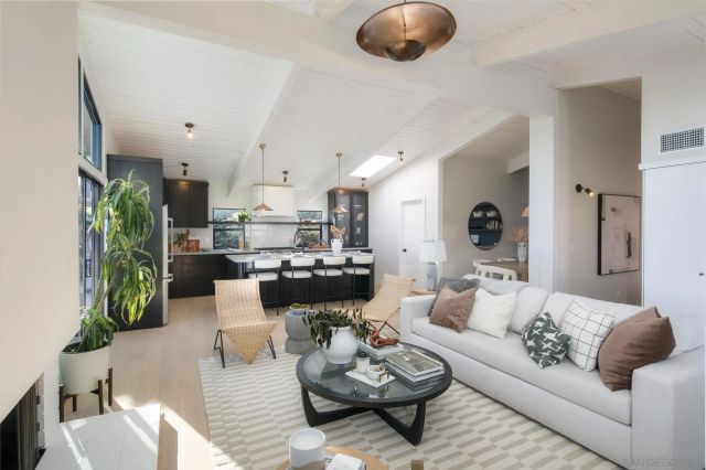 2526 Aster St, San Diego, CA 92109