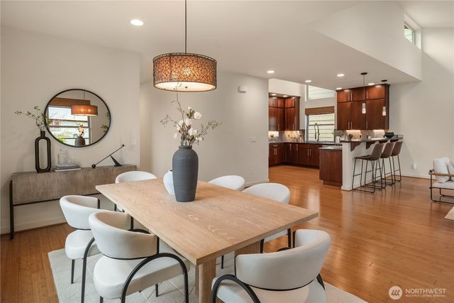 3042 SW Manning Street, Seattle, WA 98126