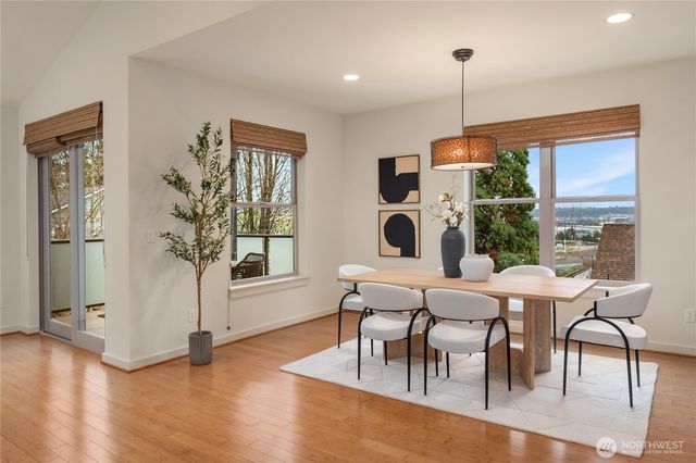 3042 SW Manning Street, Seattle, WA 98126