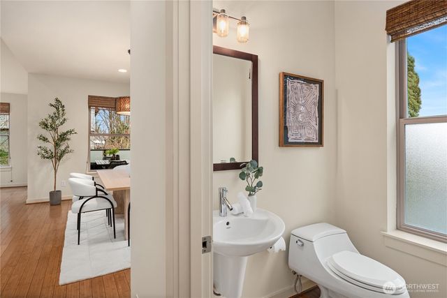 3042 SW Manning Street, Seattle, WA 98126