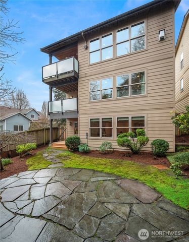 3042 SW Manning Street, Seattle, WA 98126