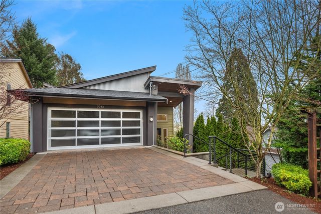 3042 SW Manning Street, Seattle, WA 98126