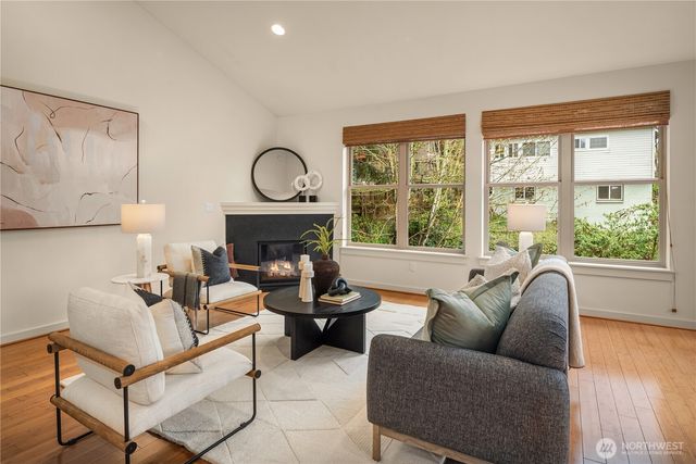 3042 SW Manning Street, Seattle, WA 98126