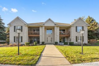 3169 E Crystal Waters Drive 8, Holland, MI 49424