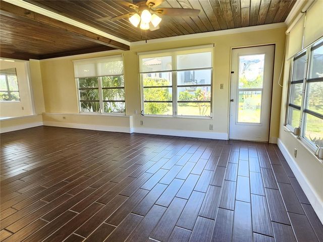 309 PARK BOULEVARD N, Venice, FL 34285