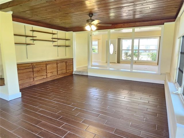309 PARK BOULEVARD N, Venice, FL 34285