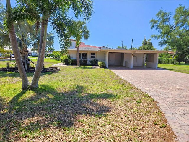 309 PARK BOULEVARD N, Venice, FL 34285