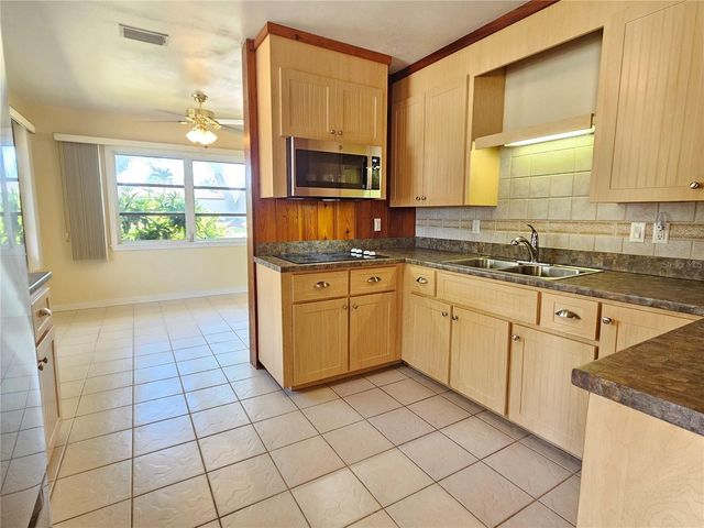 309 PARK BOULEVARD N, Venice, FL 34285