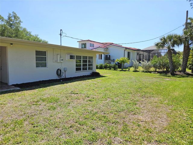 309 PARK BOULEVARD N, Venice, FL 34285