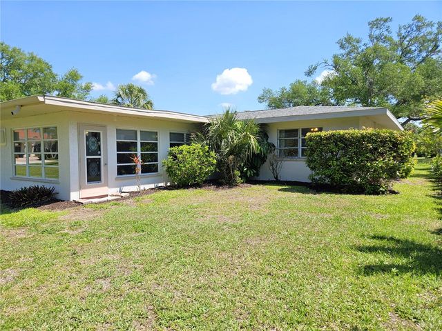 309 PARK BOULEVARD N, Venice, FL 34285