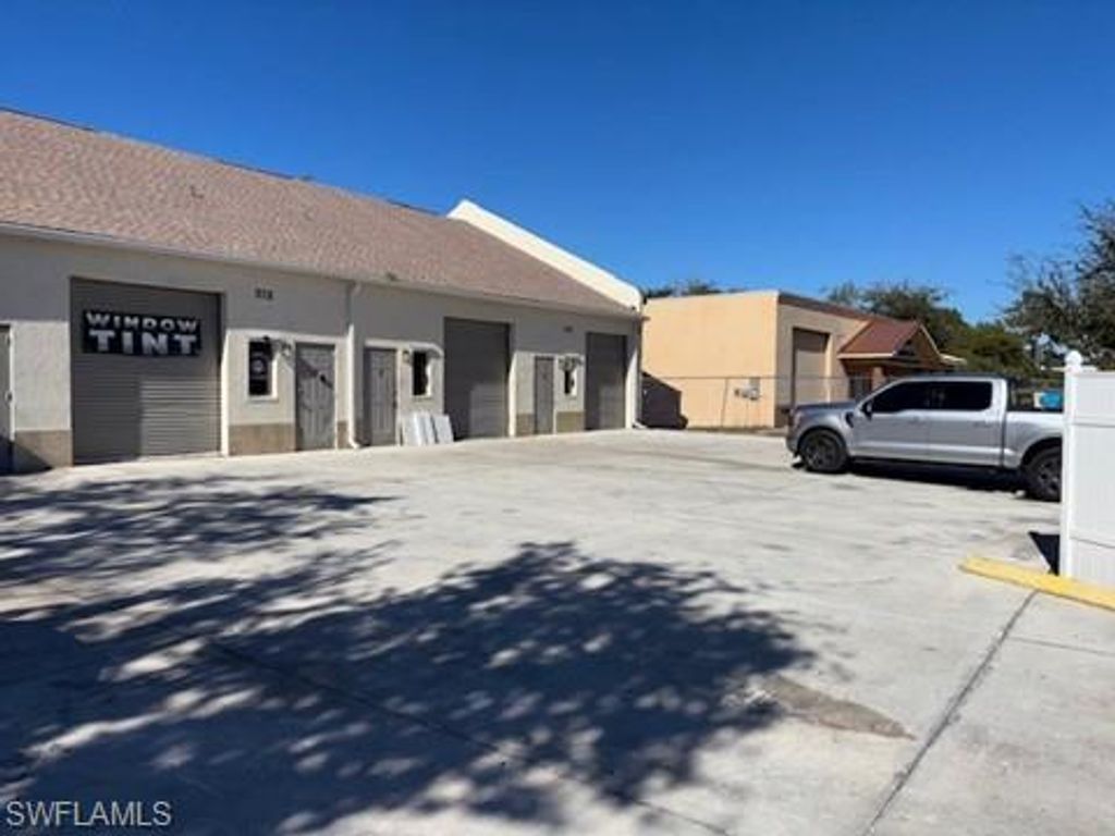326 NE 3rd AVE, CAPE CORAL, FL 33909 — exterior