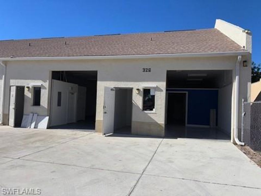 326 NE 3rd AVE, CAPE CORAL, FL 33909 — photo 2