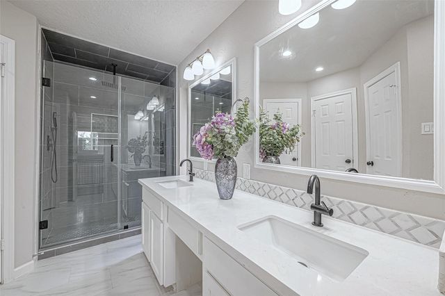 3102 Glenn Lakes Lane, Missouri City, TX 77459