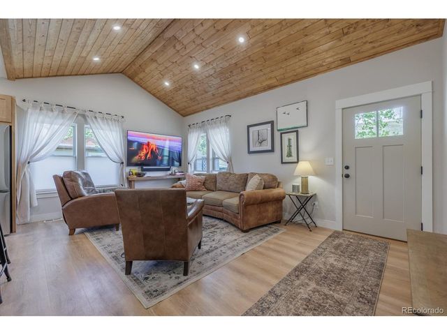 107 Placer St, Cripple Creek, CO 80813
