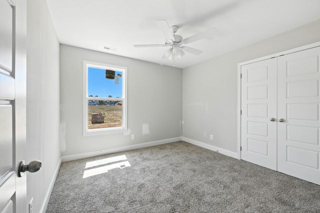 207 Donegal Dr, Clarksville, TN 37042