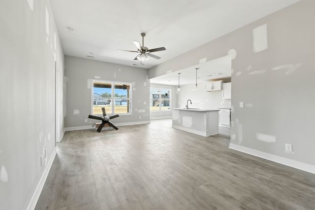 207 Donegal Dr, Clarksville, TN 37042