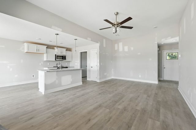 207 Donegal Dr, Clarksville, TN 37042