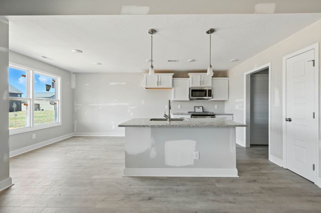 207 Donegal Dr, Clarksville, TN 37042