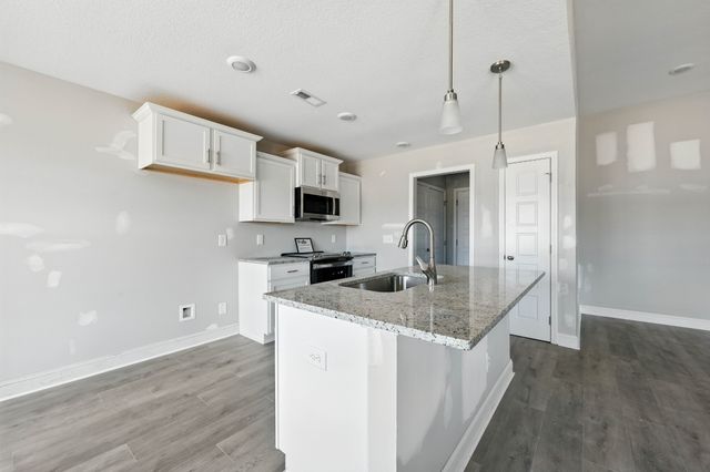 207 Donegal Dr, Clarksville, TN 37042