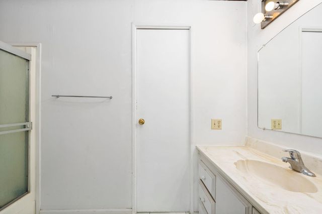 336 E Alluvial Avenue # 126, Fresno, CA 93720