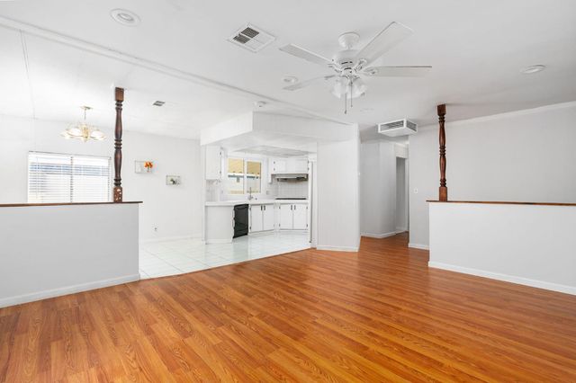 336 E Alluvial Avenue # 126, Fresno, CA 93720