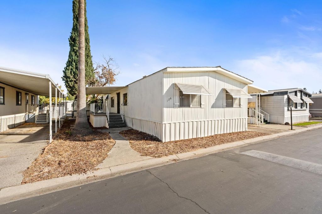 336 E Alluvial Avenue # 126, Fresno, CA 93720