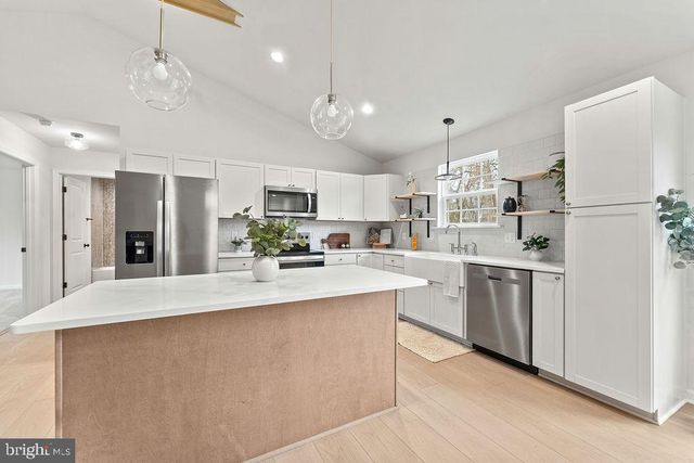 6014 COURTHOUSE RD, Spotsylvania, VA 22551